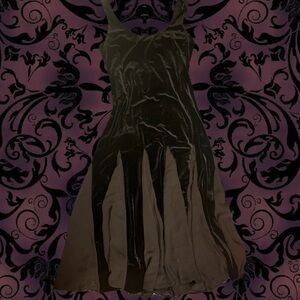 Vintage vampy gothic black velvet dress